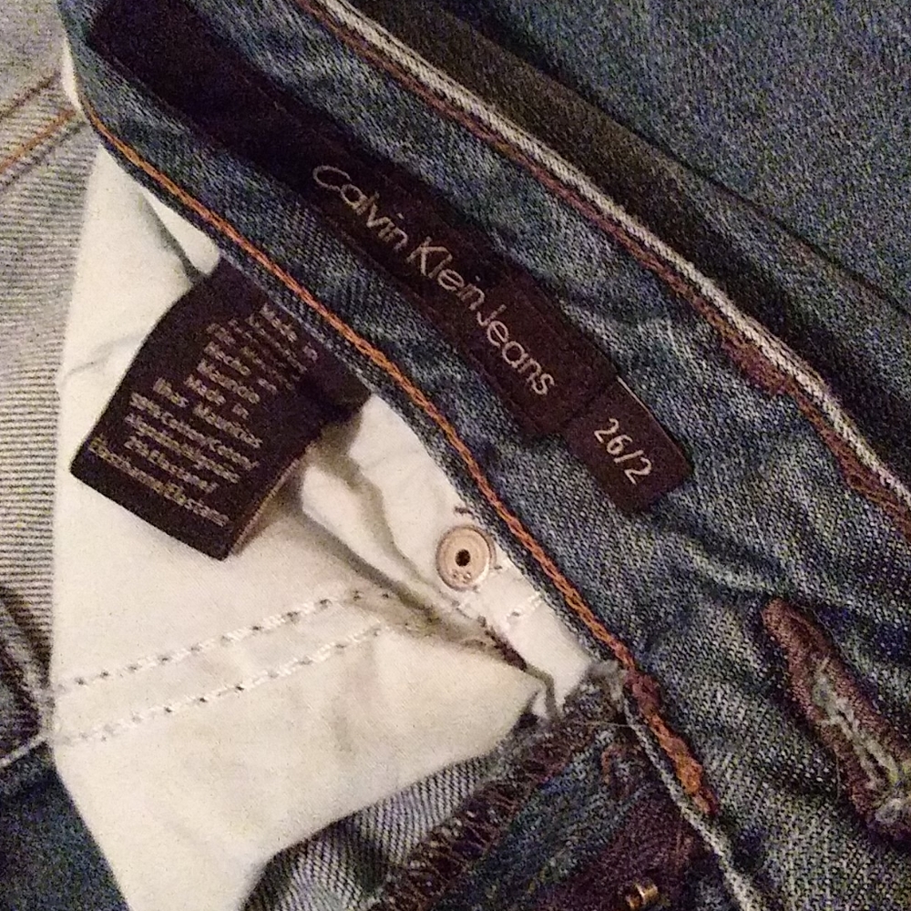 Calvin Klein - Picture 6 of 6